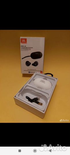 Беспроводные наушники jbl новые