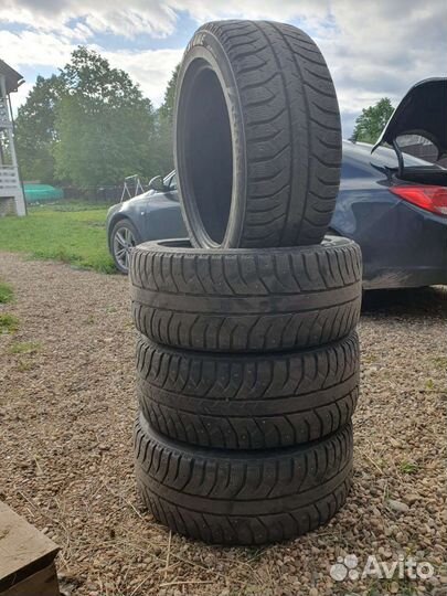 Bridgestone Ice Cruiser 5000 235/50 R18 101T