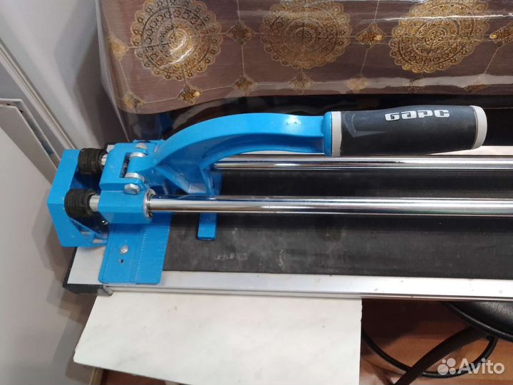 Плиткорез ручной