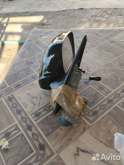 Зеркало заднего вида