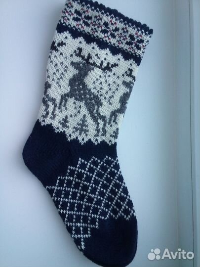 Носки вязаные с орнаментом олени