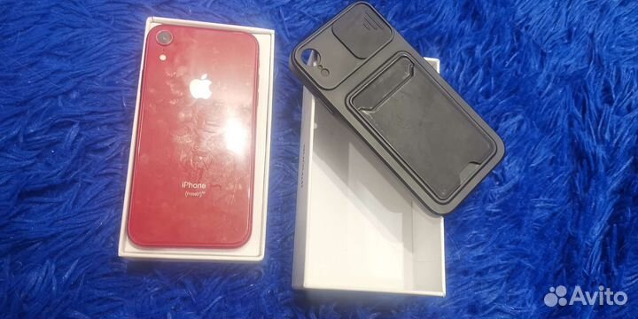 iPhone XR 128gb красный