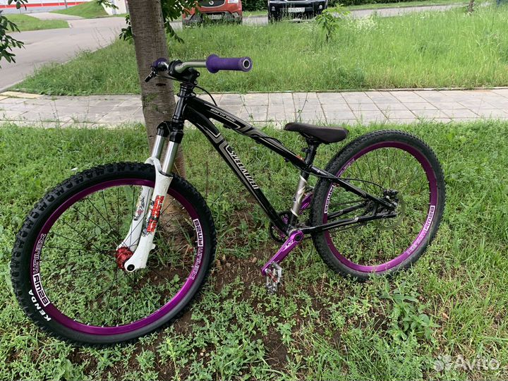 Велосипед specialized