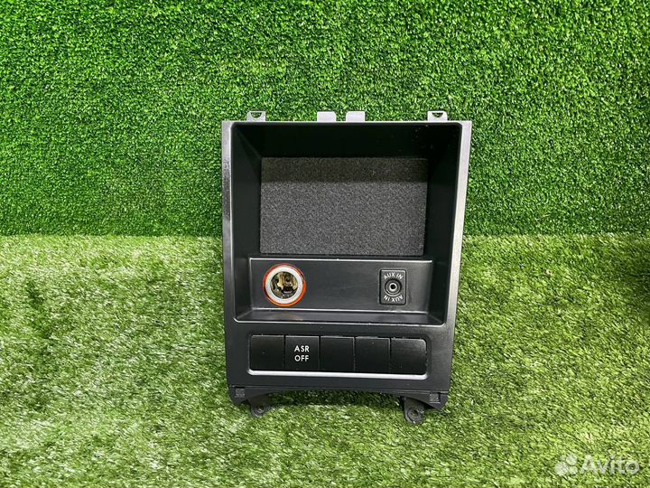 Ящик консоли volkswagen jetta 6 прикуриватель