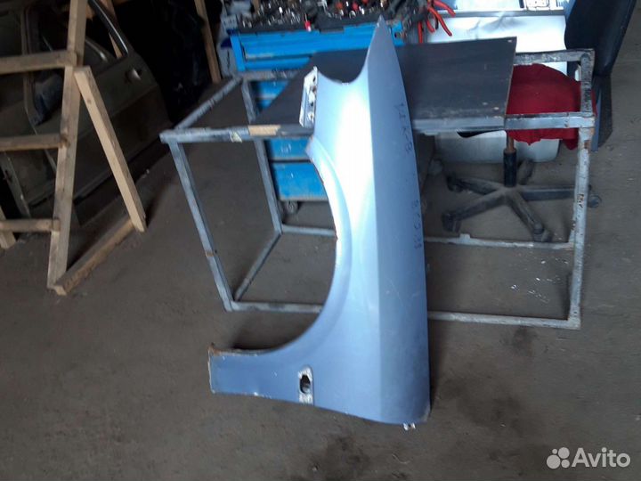 Крыло переднее левое Опель Вектра Б