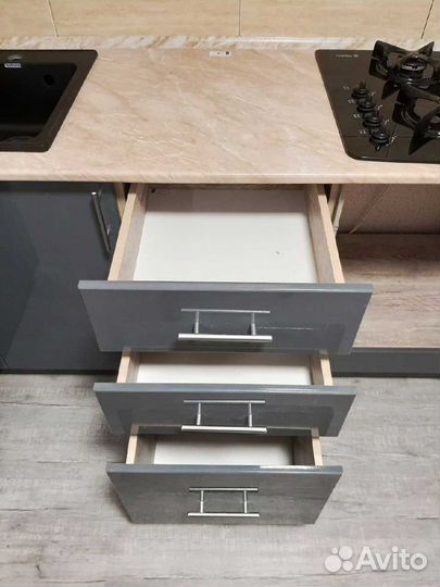 Кухонные гарнитуры