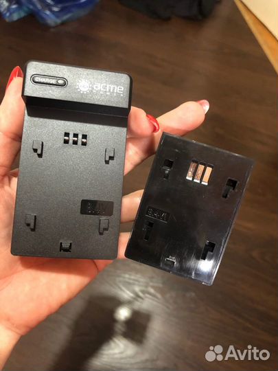 Зарядное устройство для Sony