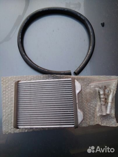 Радиатор отопителя (печки) салона на Тойота Ленд