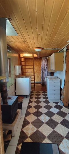 Дом 50 м² на участке 5 сот.