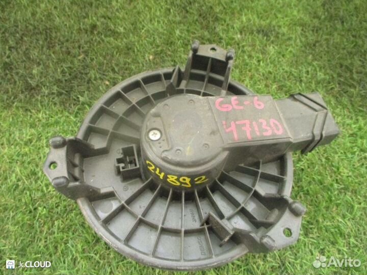 Мотор печки на honda FIT GE6 L13A