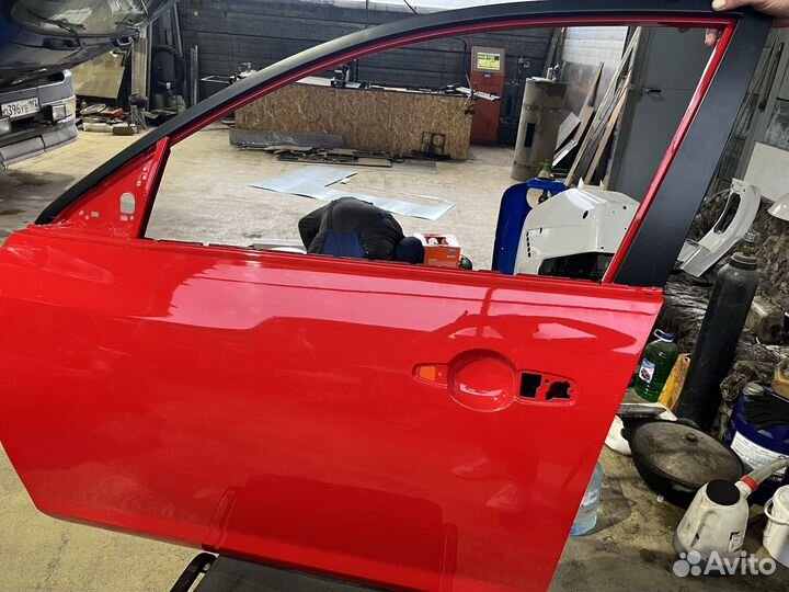 Дверь mazda 3 BK хетчбэк передняя