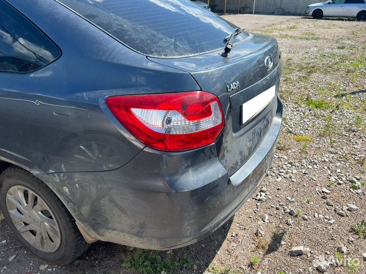 LADA Granta 1.6 МТ, 2017, 111 000 км