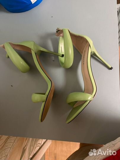 Туфли 38 Босоножки 38,40,41
