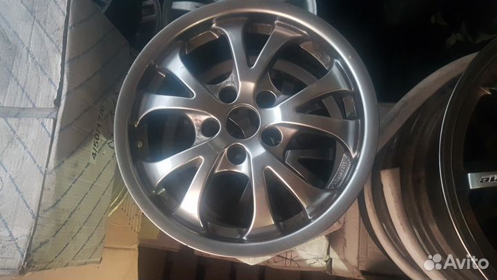 Alutec Nitro (7,0XR16/5x112/ET 45/Ц. 70,1)