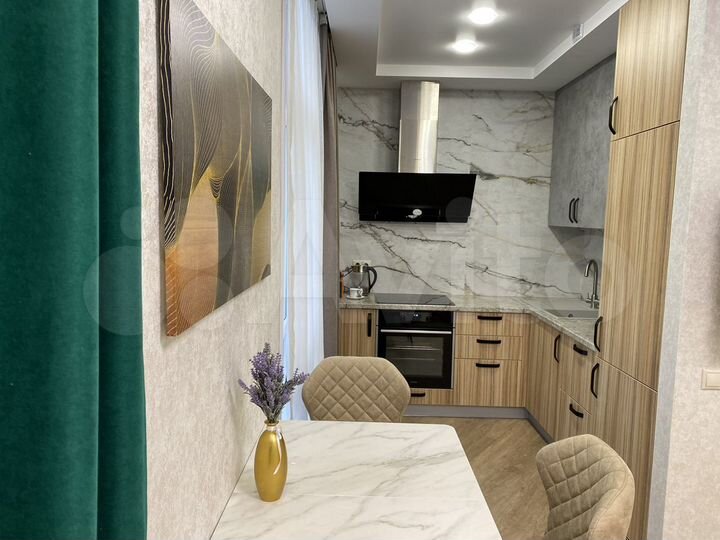 2-к. квартира, 43 м², 3/3 эт.