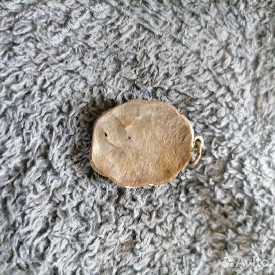 Нательная икона