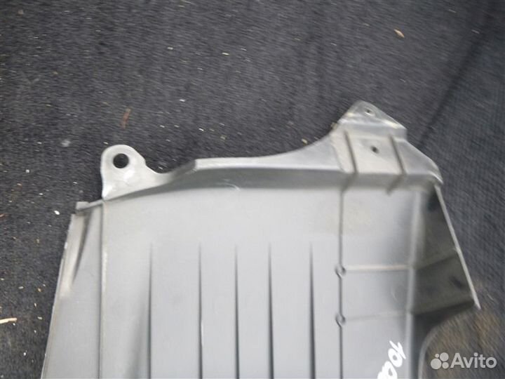 Декоративная крышка двс правая Lexus Gs430 UZS190