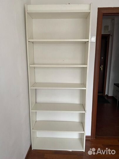 Винтажное советское кресло + современный стеллаж