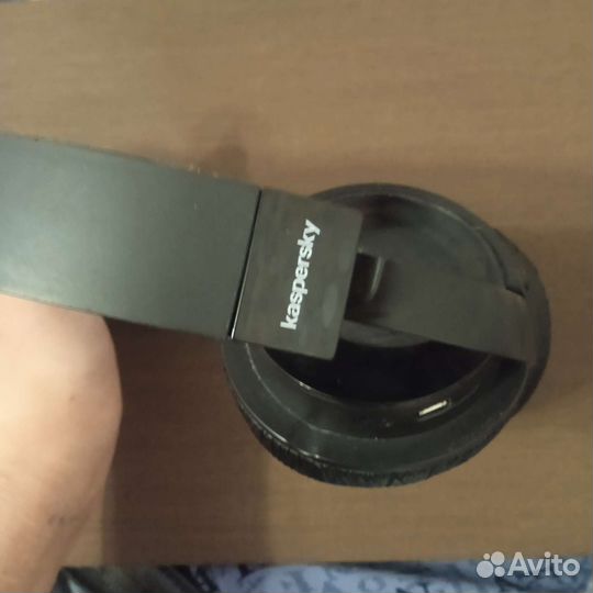 Беспроводные наушники новые