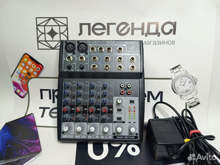 Микшерный пульт Behringer xenyx 802S