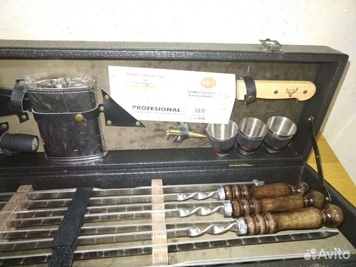 Подарочный набор шампуров в кейсе