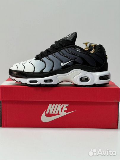 Кроссовки nike air max tn plus