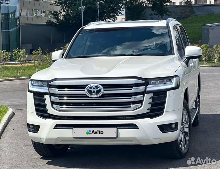Toyota Land Cruiser 3.3 AT, 2022, 21 км
