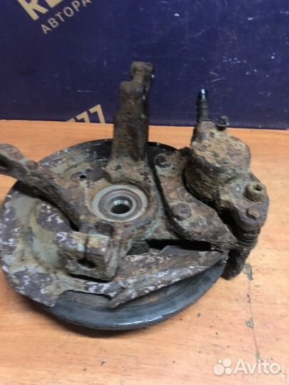 Кулак поворотный передний левый Renault Logan