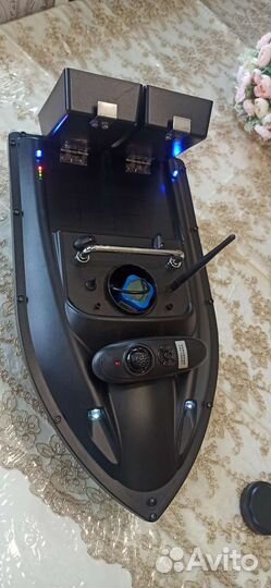 Прикормочный кораблик