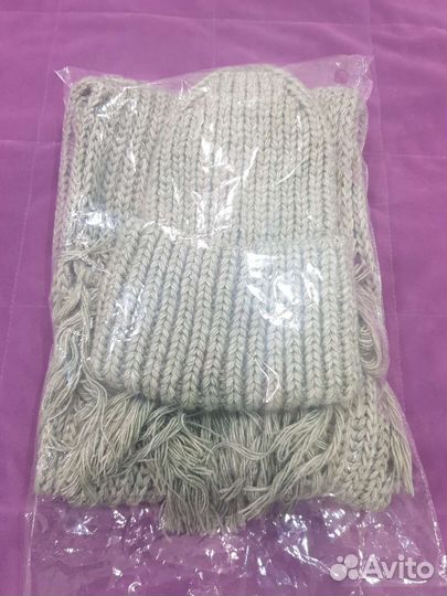 Шапка и шарф женский