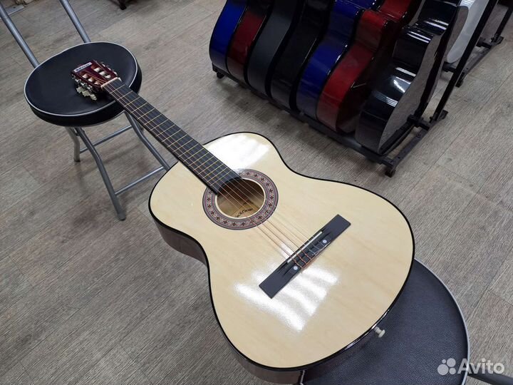 Гитара классическая