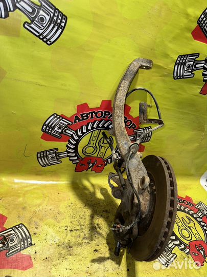 Кулак передний левый в сборе Hyundai Sonata 4 ef