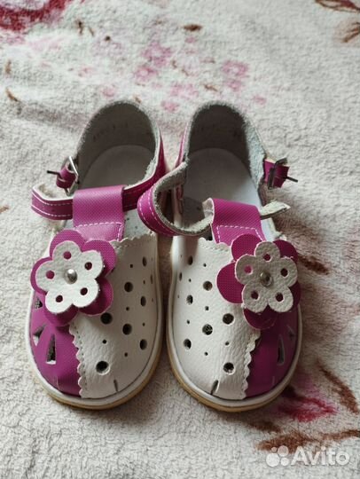 Босоножки для девочки