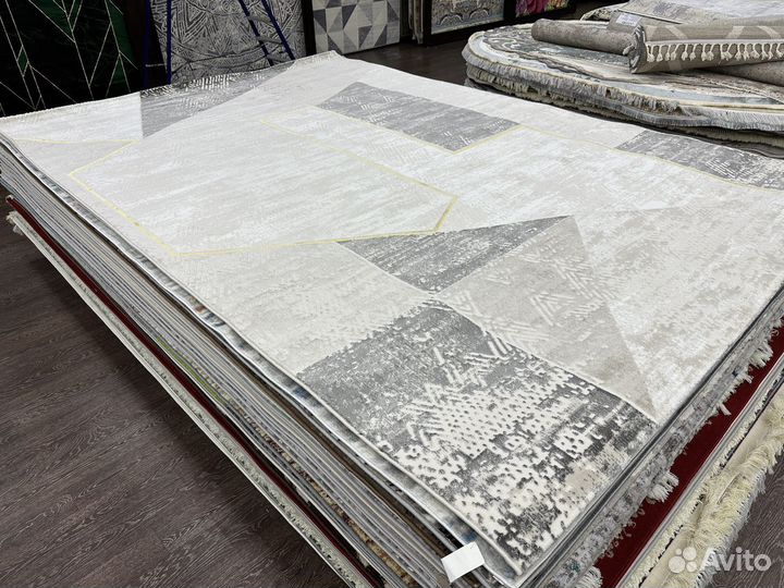 Ковер новый 2.4х3.4