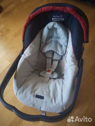 Автомобильное кресло-люлька Peg-Perego