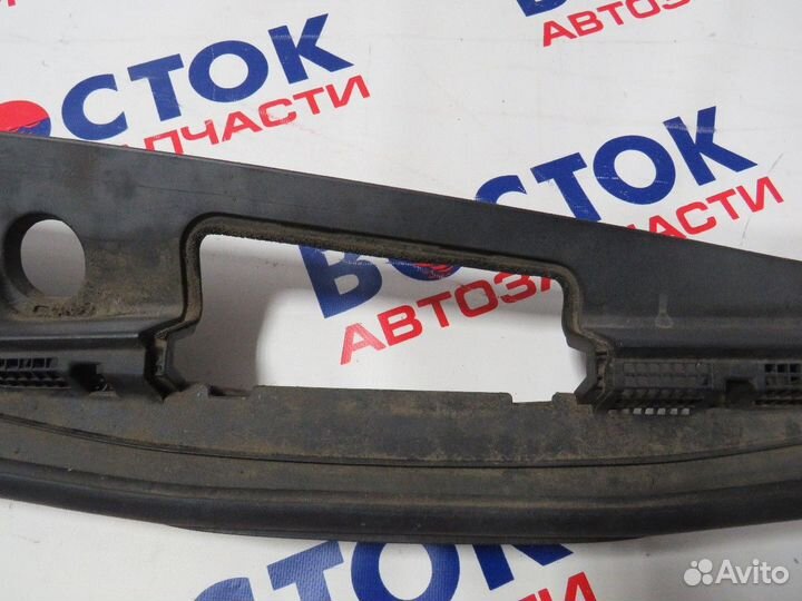 Жабо nissan leaf ZE0