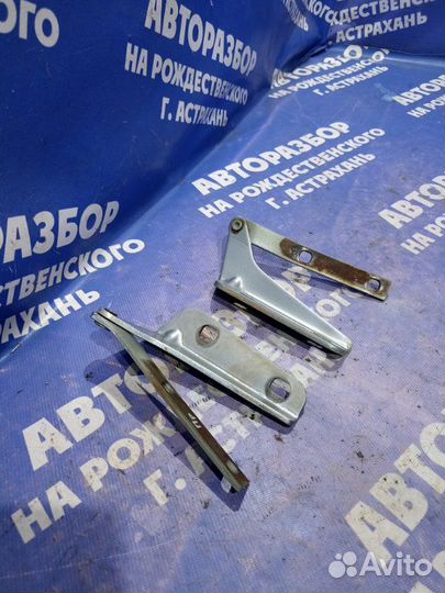 Петля капота Chevrolet Niva внедорожник 2123 2014