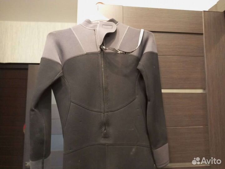 Гидрокостюм