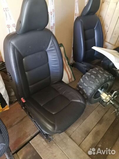 Перед кожаные сиденья с подогревом и вентил в отл