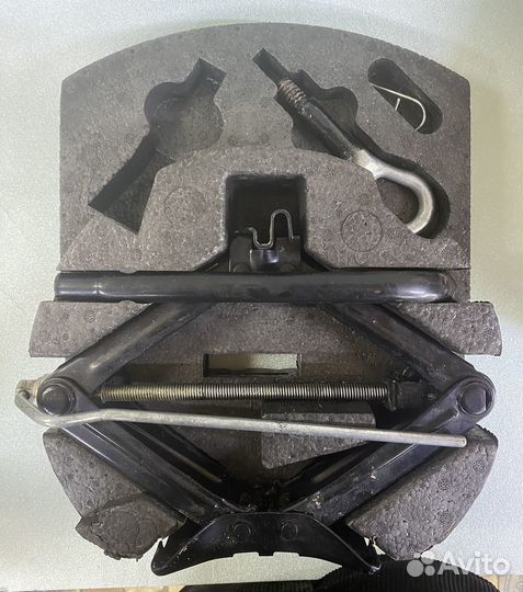 Домкрат органайзер в багажник форд мондео 4