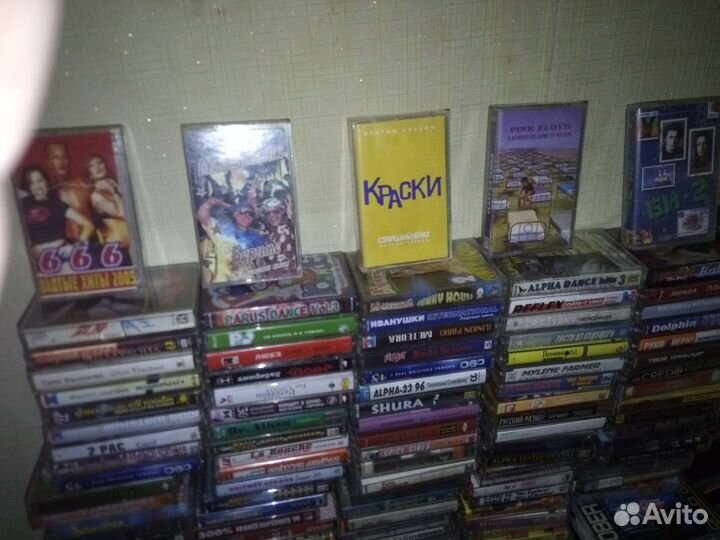 Аудиокассеты 400 шт