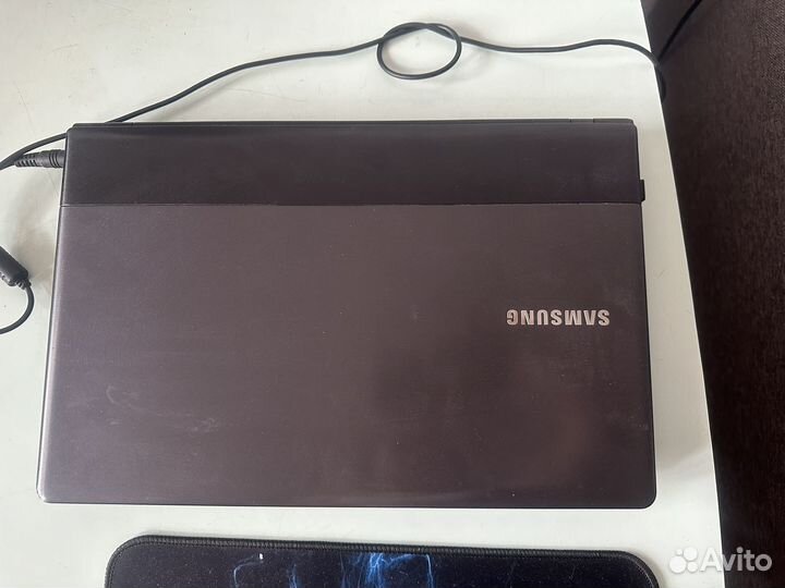 Ноутбук samsung