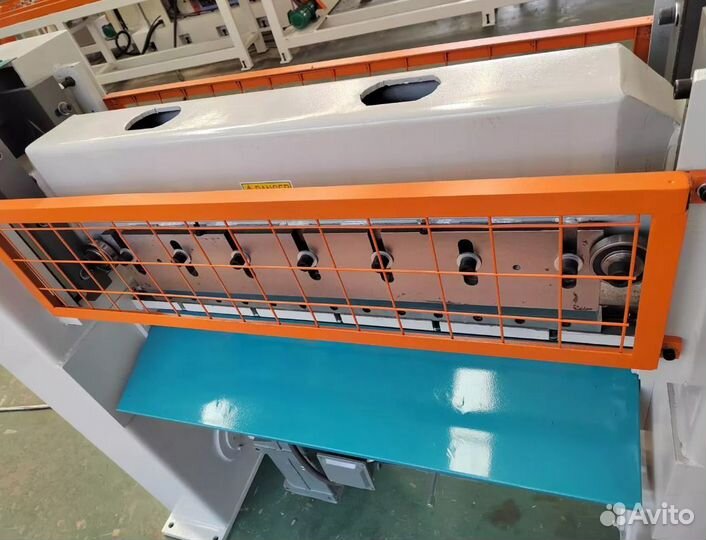 Станок для обработки шпона BJ2210