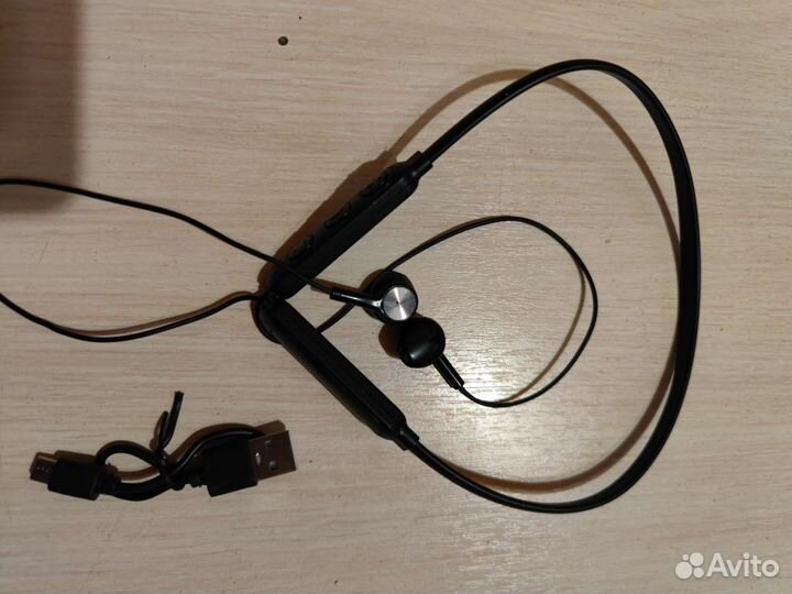 Беспроводные блютуз наушники