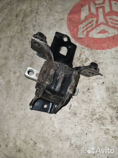 Опора двс Volkswagen Polo 6R CBZ 2012