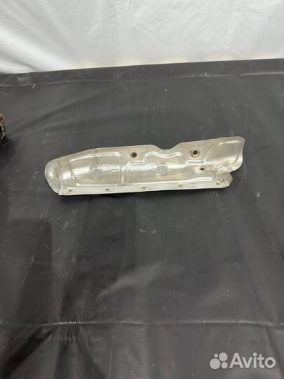 Теплозащитный кожух коллектора bmw x3 x4 f25 f26