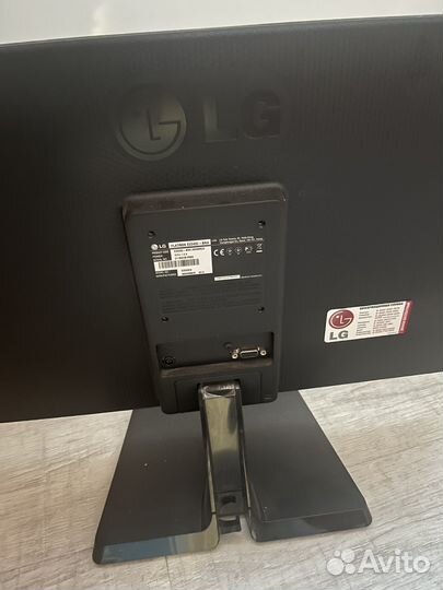 Монитор для компьютера LG Flatron E2242C-BN