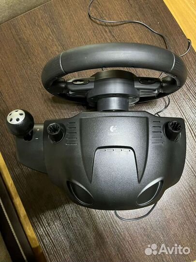 Игровой руль logitech driving force gt
