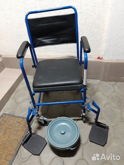 Инвалидная коляска на калесах