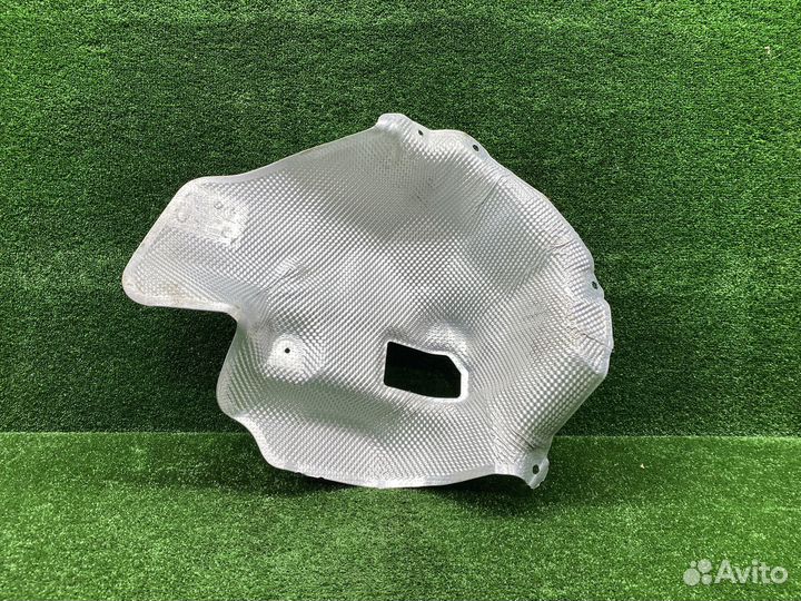 Теплоизоляция глушителя правая BMW G30 F90 M5